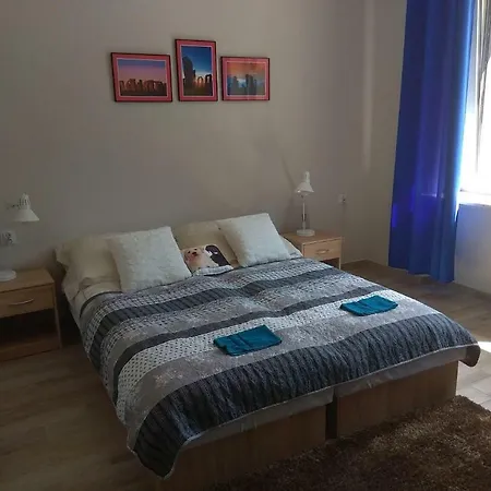 Bb Consul Bed & Breakfast Lodz