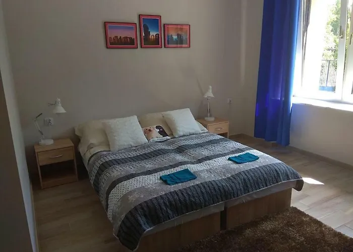 Bb Consul Oda ve Kahvaltı Łódź